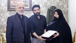 ابلاغ سلام رهبر معظم انقلاب به خانواده سپهبد شهید موسوی