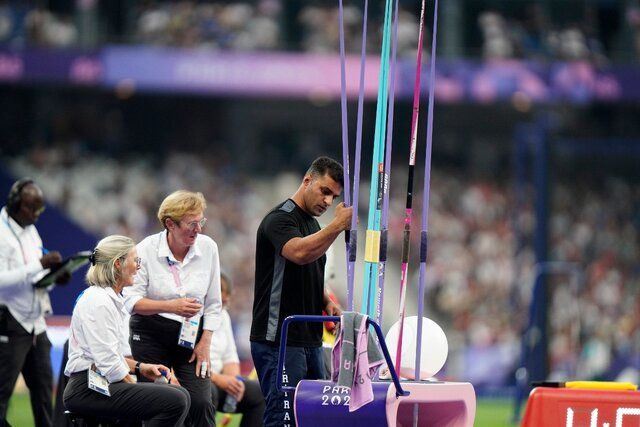 تغییر مربی تخصصی ضربه سنگینی به من زد