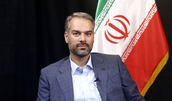 رشیدی کوچی: چرا شرکت‌های بزرگ دولتی از مالیات معاف‌اند اما کارگران ساختمانی و کارمندان باید مالیات بپردازند؟