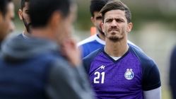 وریا غفوری استقلال را در اردن همراهی می‌کند