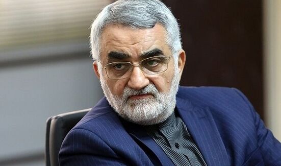 بروجردی: اگر ایران از صادرات نفت خود منع شود، هیچ نفتی از منطقه صادر نخواهد شد/ امنیت لبنان از امنیت ایران جدا نیست