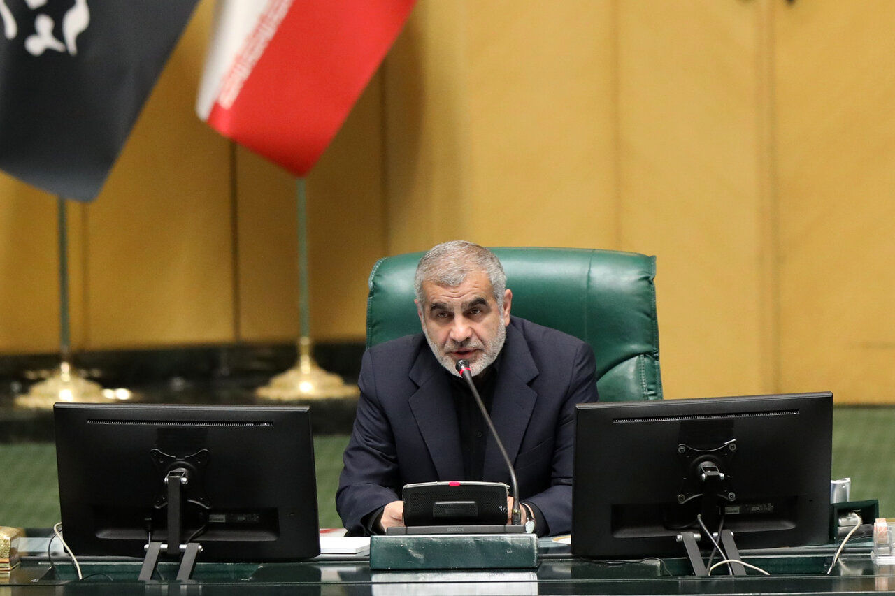 نیکزاد: اختلاف ایران و آمریکا ریشه‌ای و مبنایی است و حل نخواهد شد