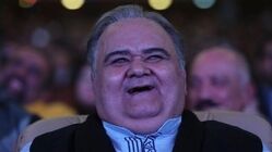 پیشنهاد دختر اکبرعبدی برای نامگذاری زادروز این هنرمند به " روز خنده" را جدی بگیریم