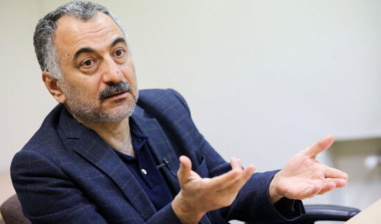 لیلاز: آیت‌الله خامنه‌ای «آخرین انقلابی تاریخ» است