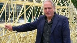 این هنرمند داوینچی زنده است