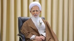 چه کسی بر پیکر رهبر شهید نماز اقامه می‌کند؟