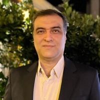 چرا تندروها از اصولگرایان میانه می‌ترسند؟
