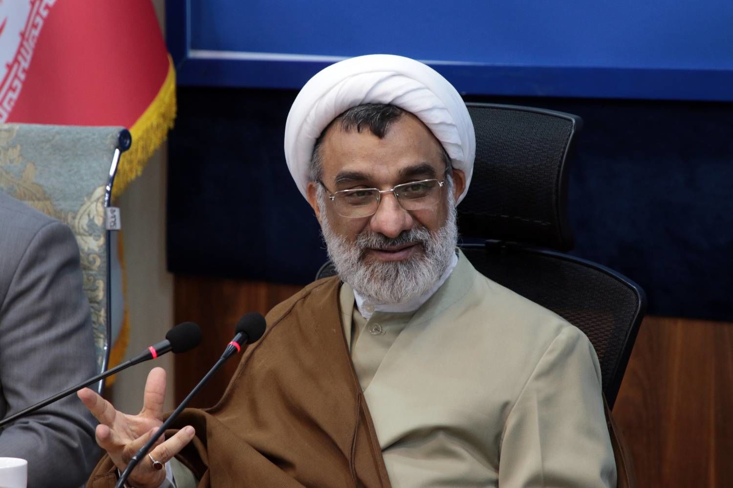 واکنش روزنامه اصولگرا به صحبت‌های دبیر شورای عالی انقلاب فرهنگی: اکثر سازمان‌های دولتی معمولاً تریبون یک‌طرفه می‌خواهند