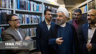 حسن روحانی 25 هزار جلد کتاب اهدا کرد