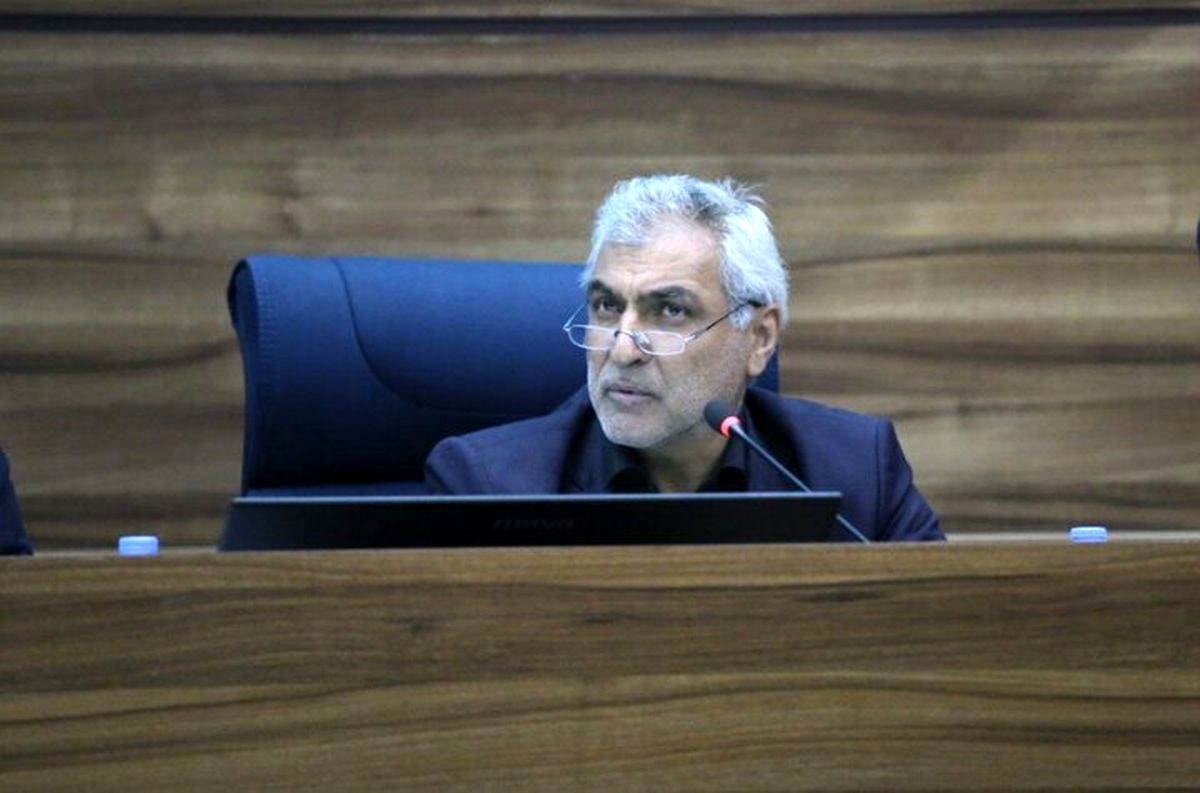 یک نماینده مجلس: نرخ هر بشکه نفت ۶۰ دلار پیش‌بینی شده بود، اما در عمل حدود ۵۱ دلار به فروش رسیده است