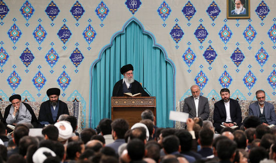 برگزاری محفل انس با قرآن کریم با حضور رهبر انقلاب اسلامی در اولین روز ماه مبارک رمضان