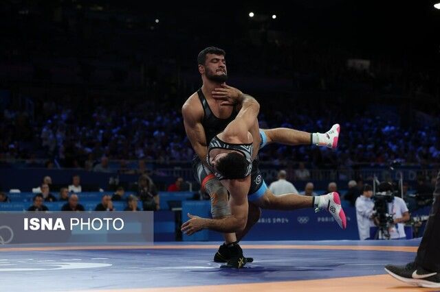دلاور ایذه‌ای تنها یک گام تا فینال المپیک دارد