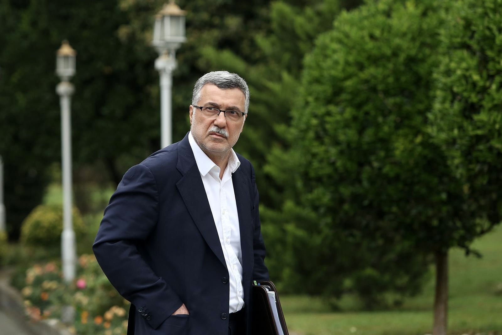 وزیر بهداشت: تحریمها در حوزه دارو اثر دارد اما فعلا وضع از گذشته بهتر است