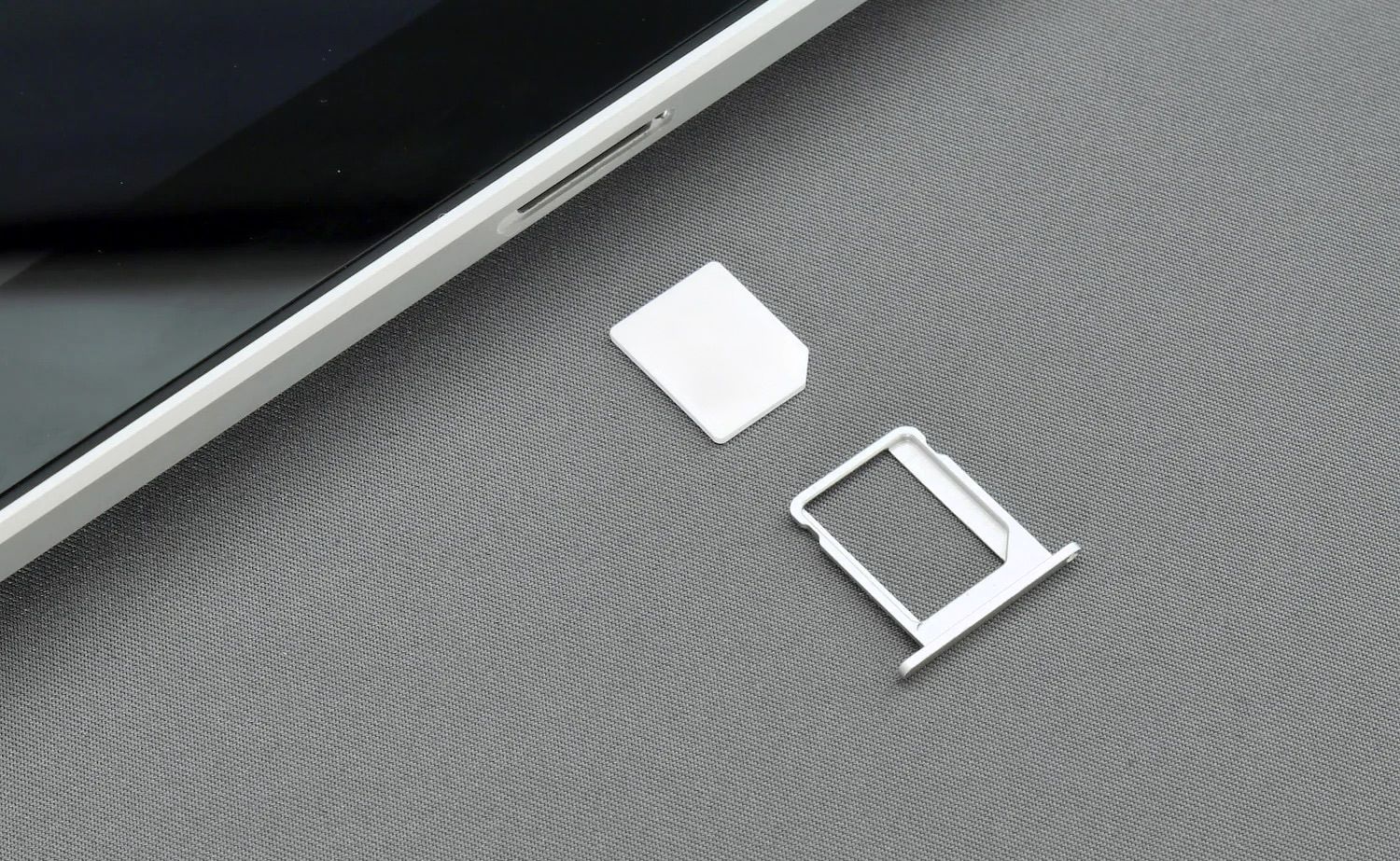 اعطا سیم کارت‌های سفید در دولت رئیسی ایجاد شد