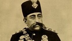 عکس | استایل جالب مظفرالدین شاه در جوانی؛ لباس گل‌گلی با شلوار سفید!