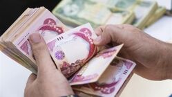انتظار ۲۴ ساعته زائران برای درخواست ارز اربعین