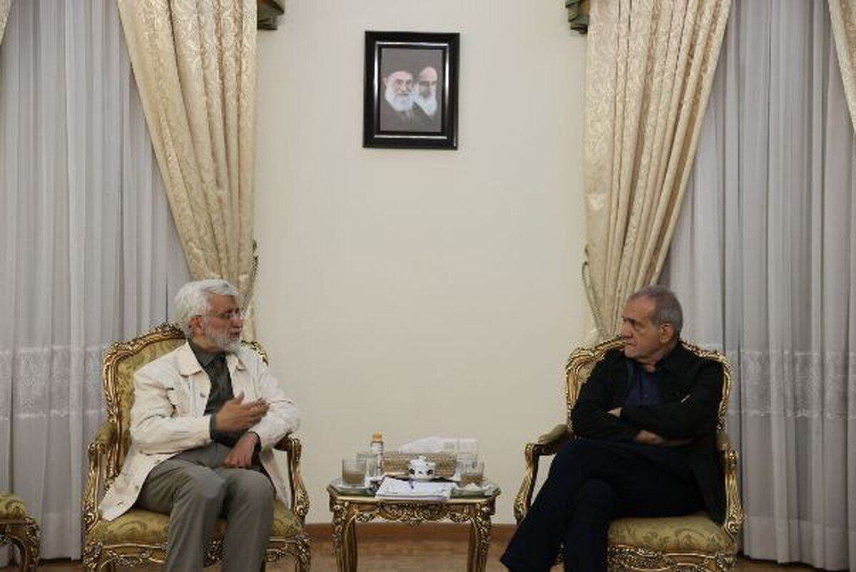 ویدئو | ادعای جنجالی نماینده پیشین مجلس: پزشکیان به جلیلی پیشنهاد معاون اولی داد!