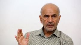 مومنی: وقتی بنیه تولیدی کشور تضعیف می‌شود، حوزه مالی حکومت نیز سقوط می‌کند