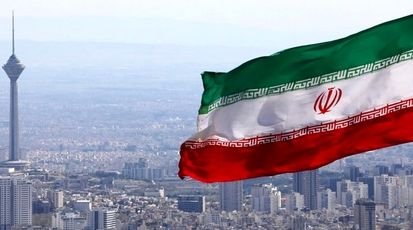 عکس | برج میلاد در آغوش غبار و دود غیب شد!