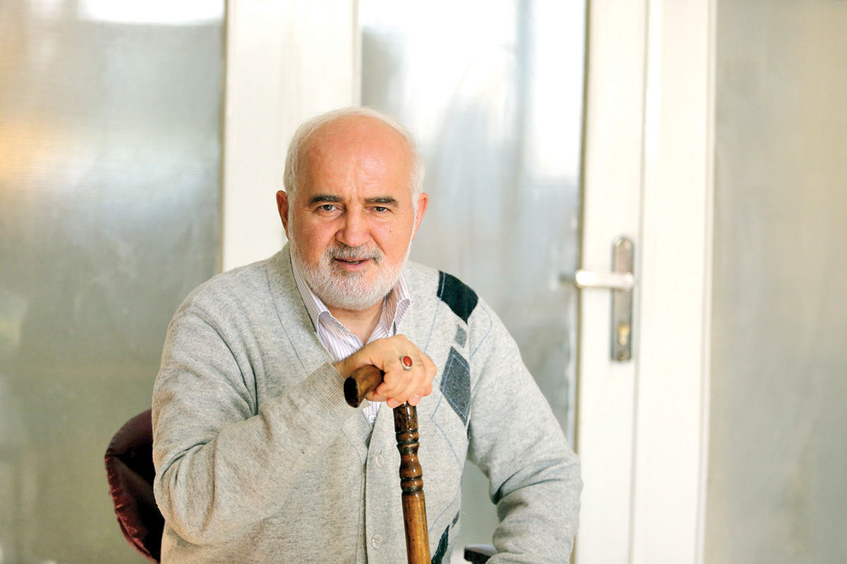 پیکر احمد توکلی تشییع شد