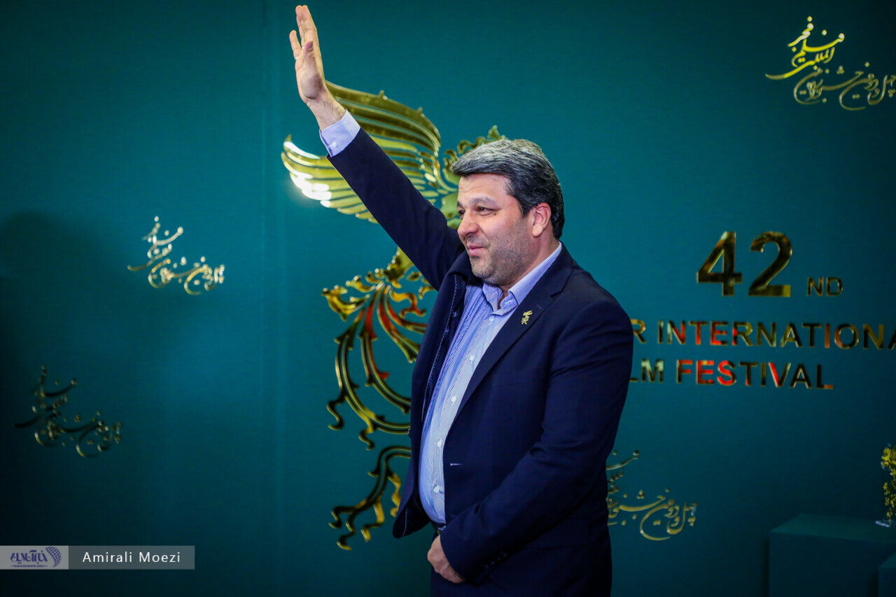 خزاعی با ارسال پیامی روز سینما را تبریک گفت