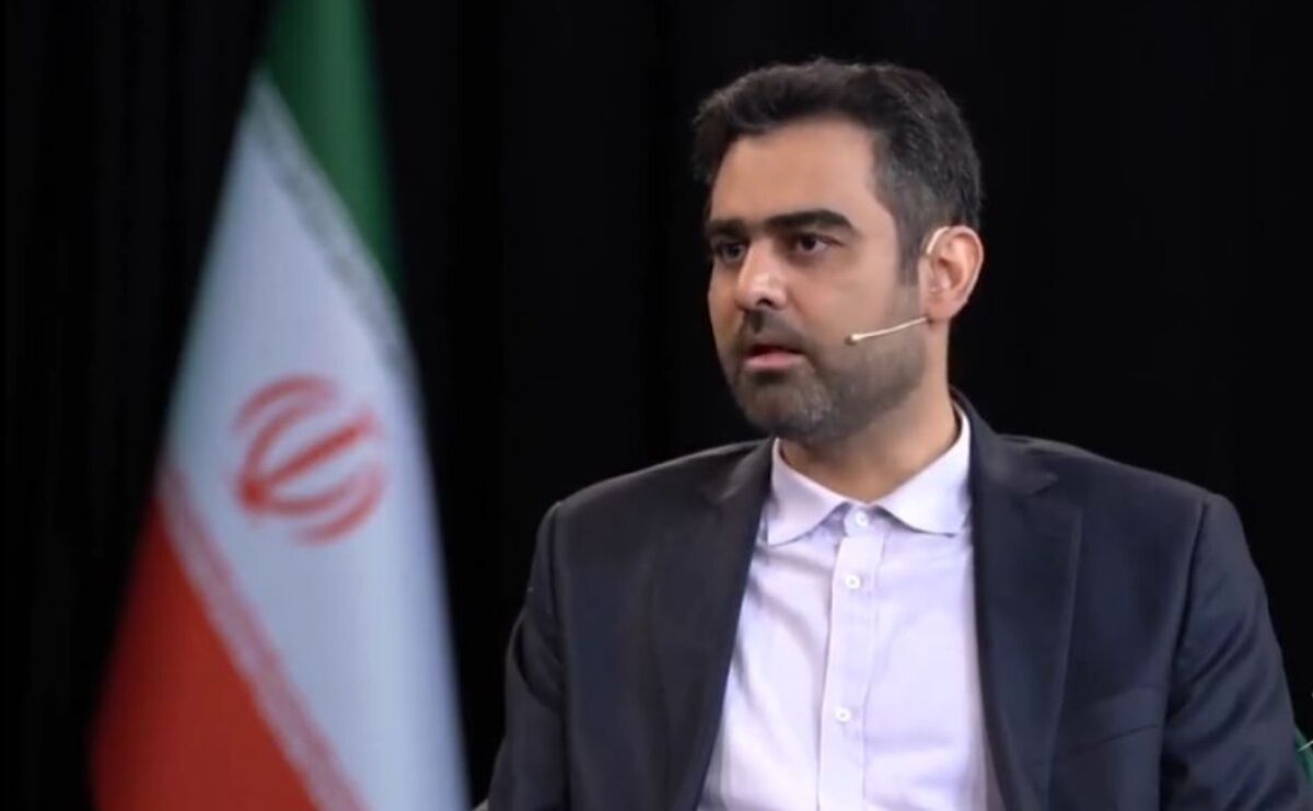 امیرحسین ثابتی: حرف‌هایی که وزیر اقتصاد می‌زند، باعث افزایش نرخ ارز می‌شود