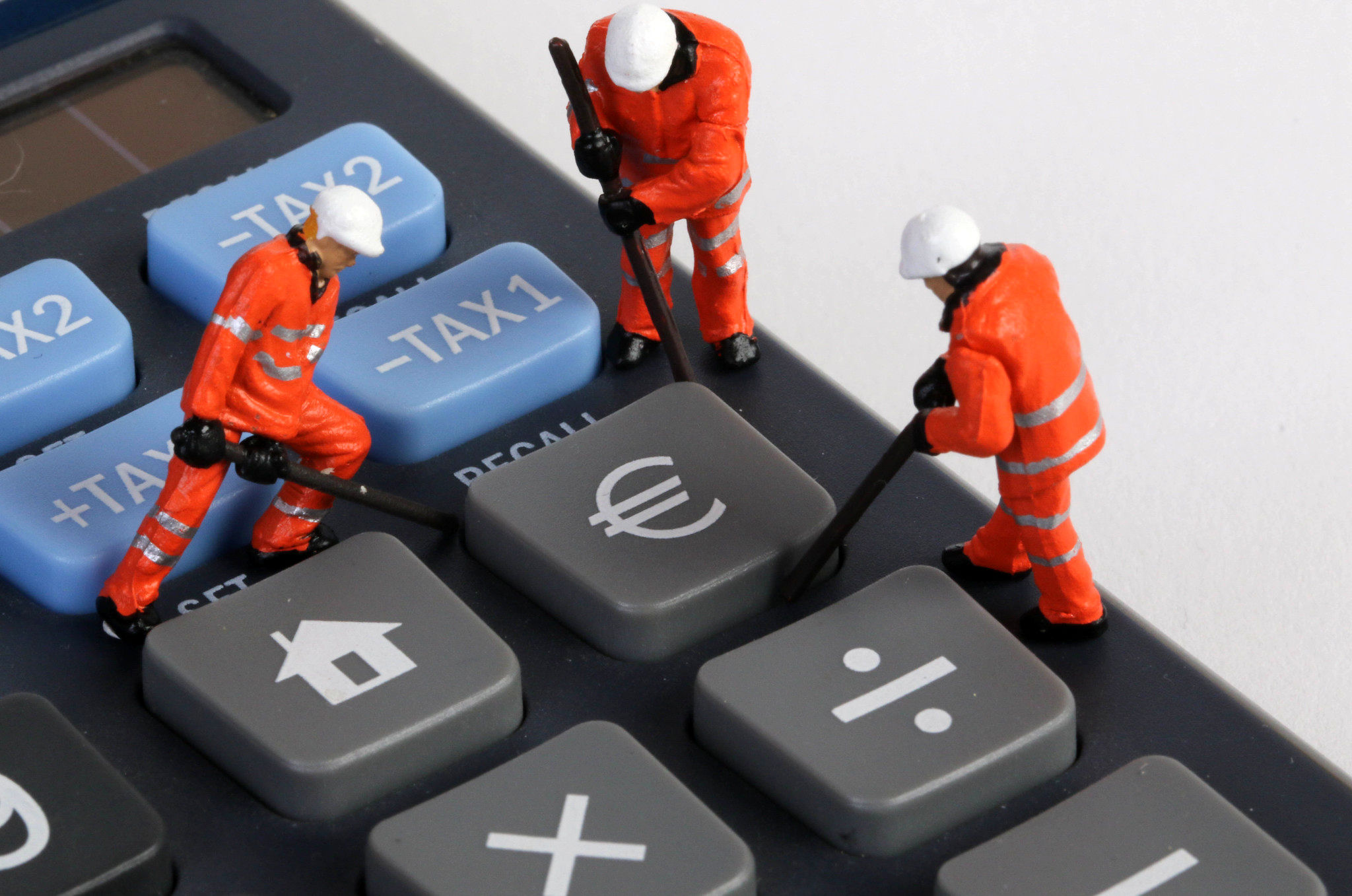 حقوق کارگران عمانی ۴۴ برابر کارگران ایرانی است