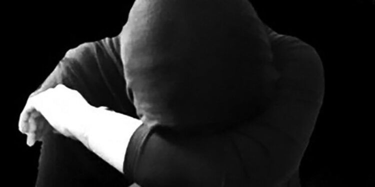کار هر شب من شده همخوابی با اقوام شوهر یهودی ام / پرده برداری از رازهای تلخ سارا