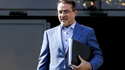 تغییر ساختار دستگاه‌ها به معنی تعدیل نیروی انسانی نیست