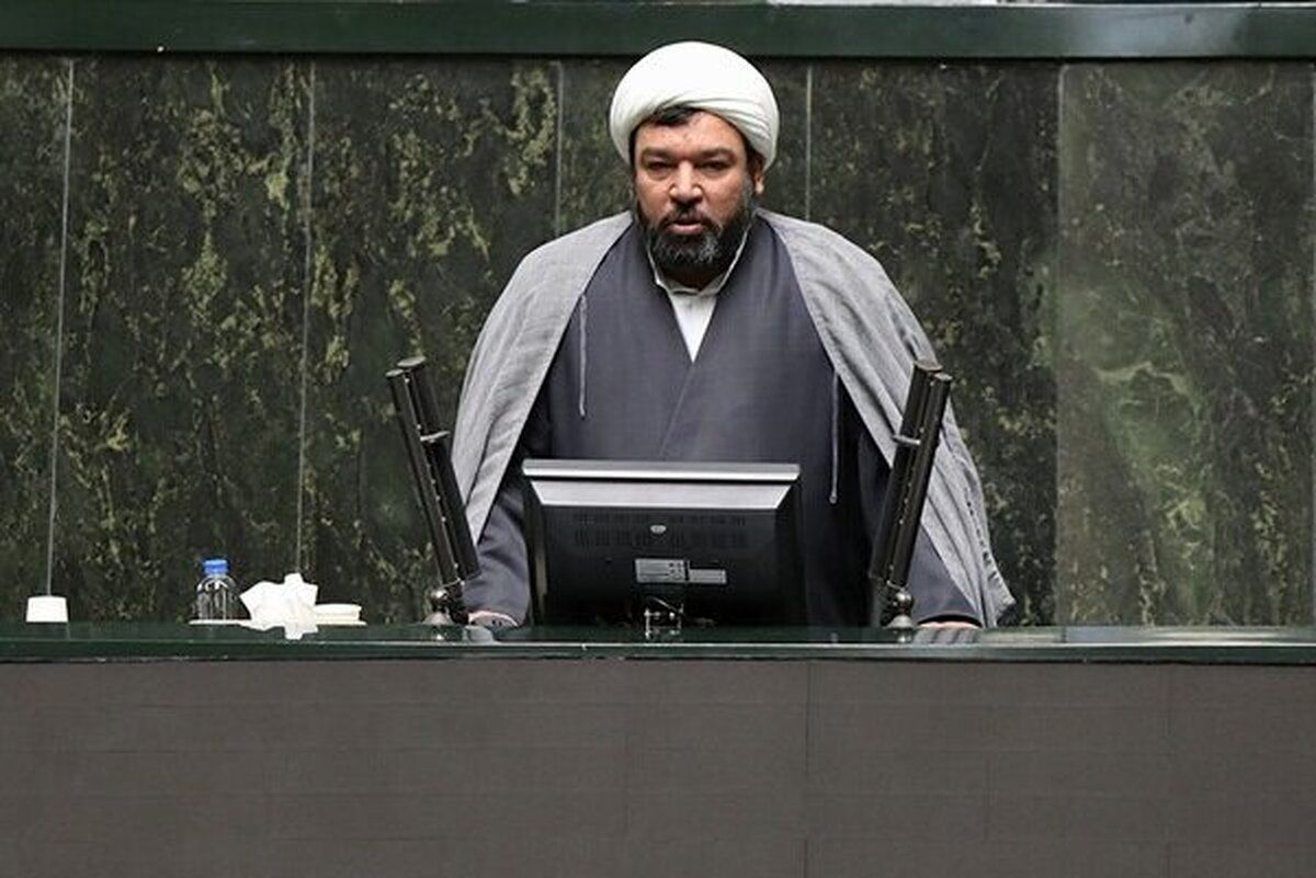 نماینده مجلس:برخی از مدیران در تراز جمهوری اسلامی نیستند