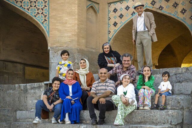 رضا بابک و نعیمه نظام‌دوست در یک فیلم کودک موزیکال هنرنمایی کردند