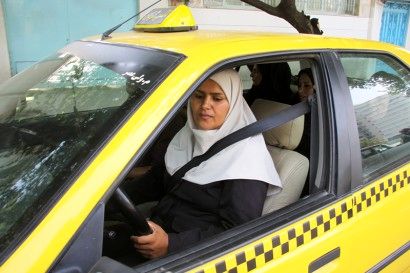 شروع کار تاکسی بانوان در تهران