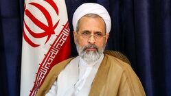آیت الله اعرافی: انتقام امام شهید به آمد و شد دولت‌ها و اشخاص مرتبط نیست/ از ترس هزینه‌های جنگ مسیر مذاکره را ادامه ندهید