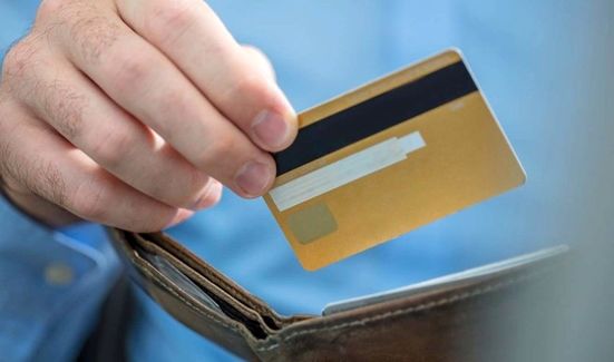 مسدود شدن حساب ۳ جوان با تراکنش ۲۶.۲ همت