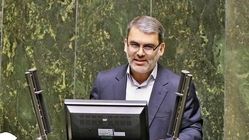 تلاش کردیم بودجه نهادهای بی‌تاثیر در زندگی مردم را حذف کنیم اما قدرت و ارتباطات‌شان مانع شد