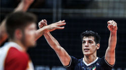 انتقال صابر کاظمی با اورژانس هوایی به ایران