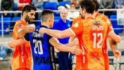 میلاد عبادی پور به یونان رسید