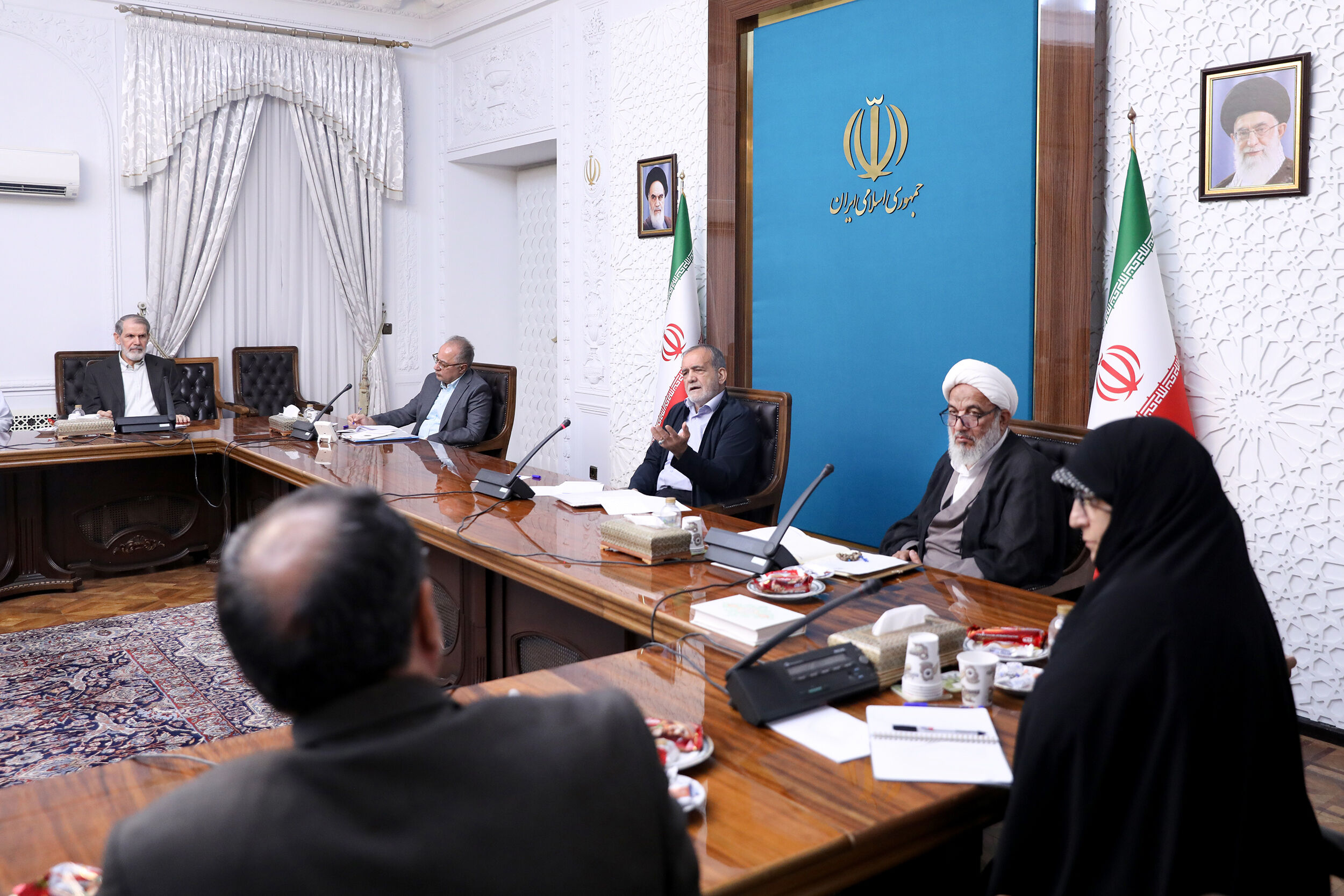 رئیس جمهور در دیدار با اعضا جبهه پایداری: رویکردهای تنگ‌نظرانه و رفتارهای سلبی موجب سرخوردگی و دل‌مردگی جامعه می‌شود