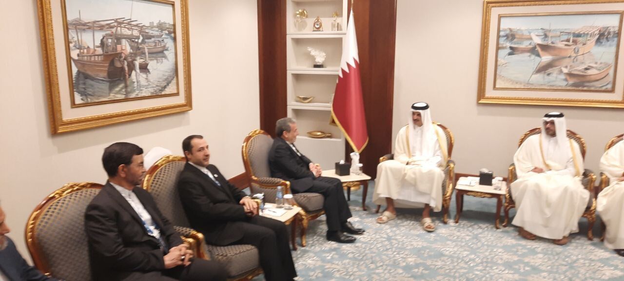 دیدار عراقچی با امیر قطر