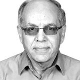 کوروش احمدی